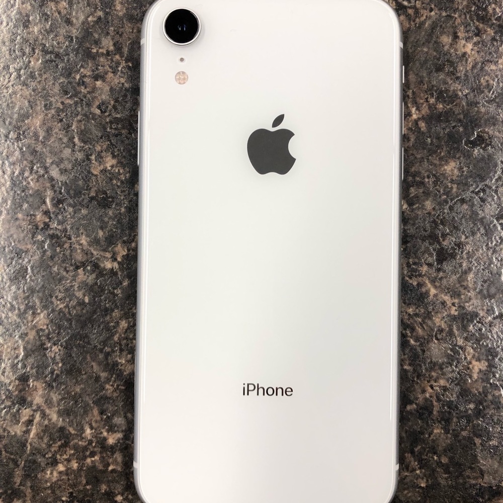 iPhone XR
